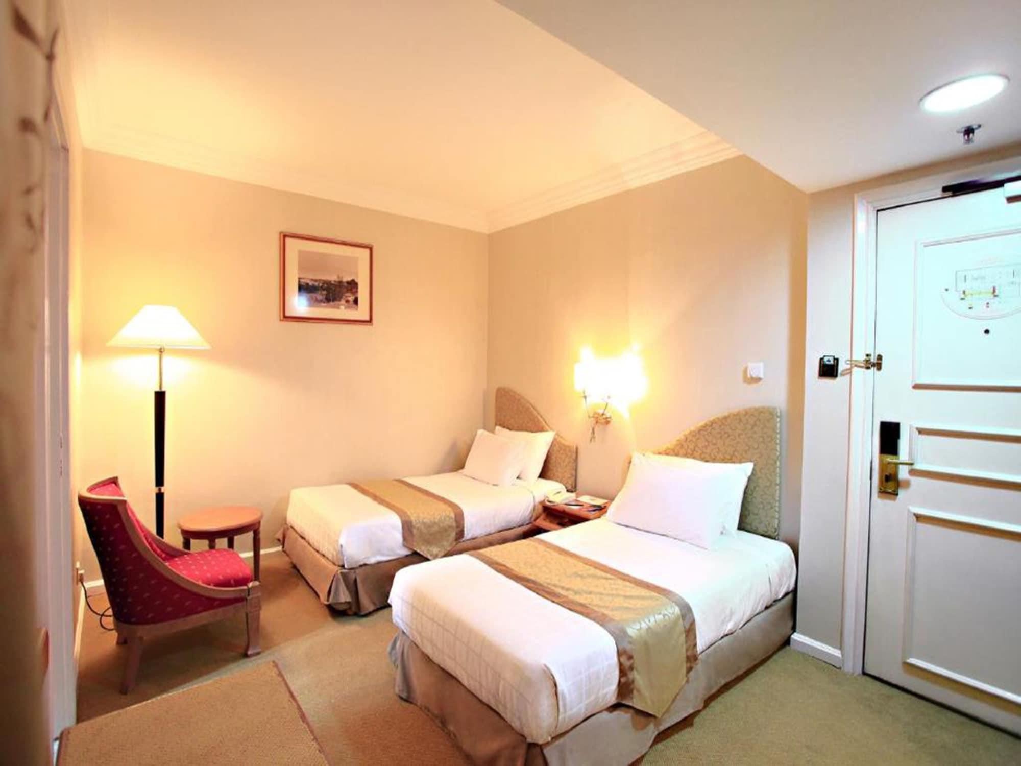 Hotel Merdeka Palace & 4*