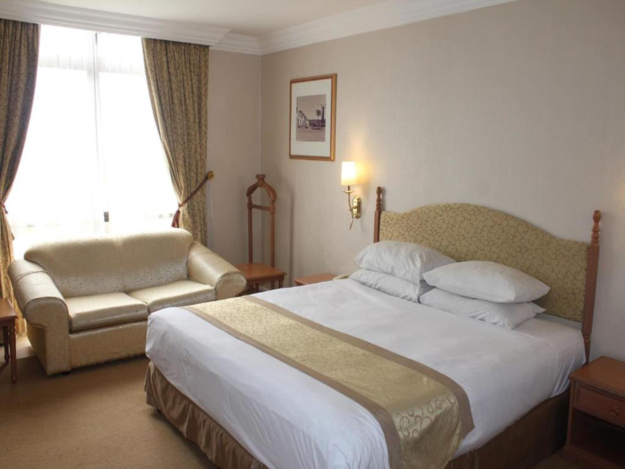 Merdeka Palace & Hotel 4*