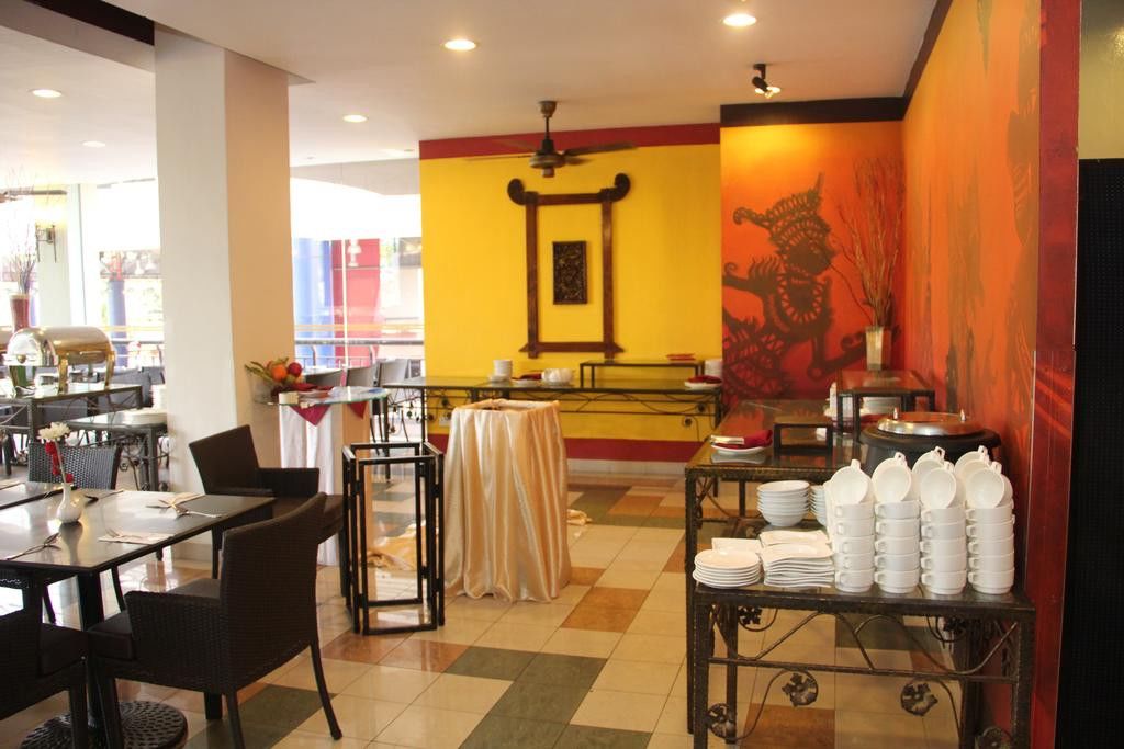 Merdeka Palace & 4* Kuching