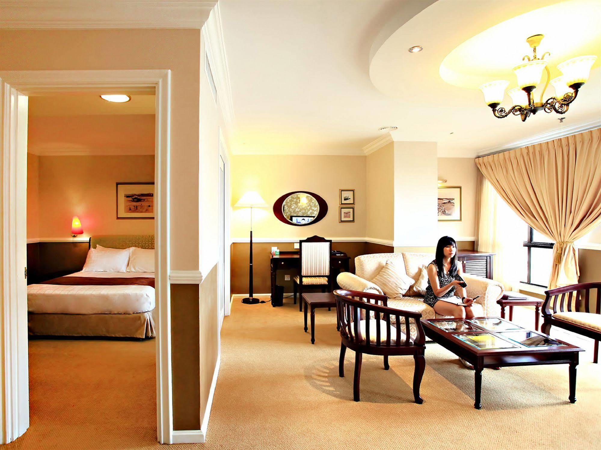 Merdeka Palace & Hotel Kuching