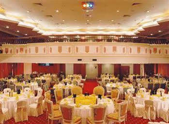 Merdeka Palace & 4* Kuching